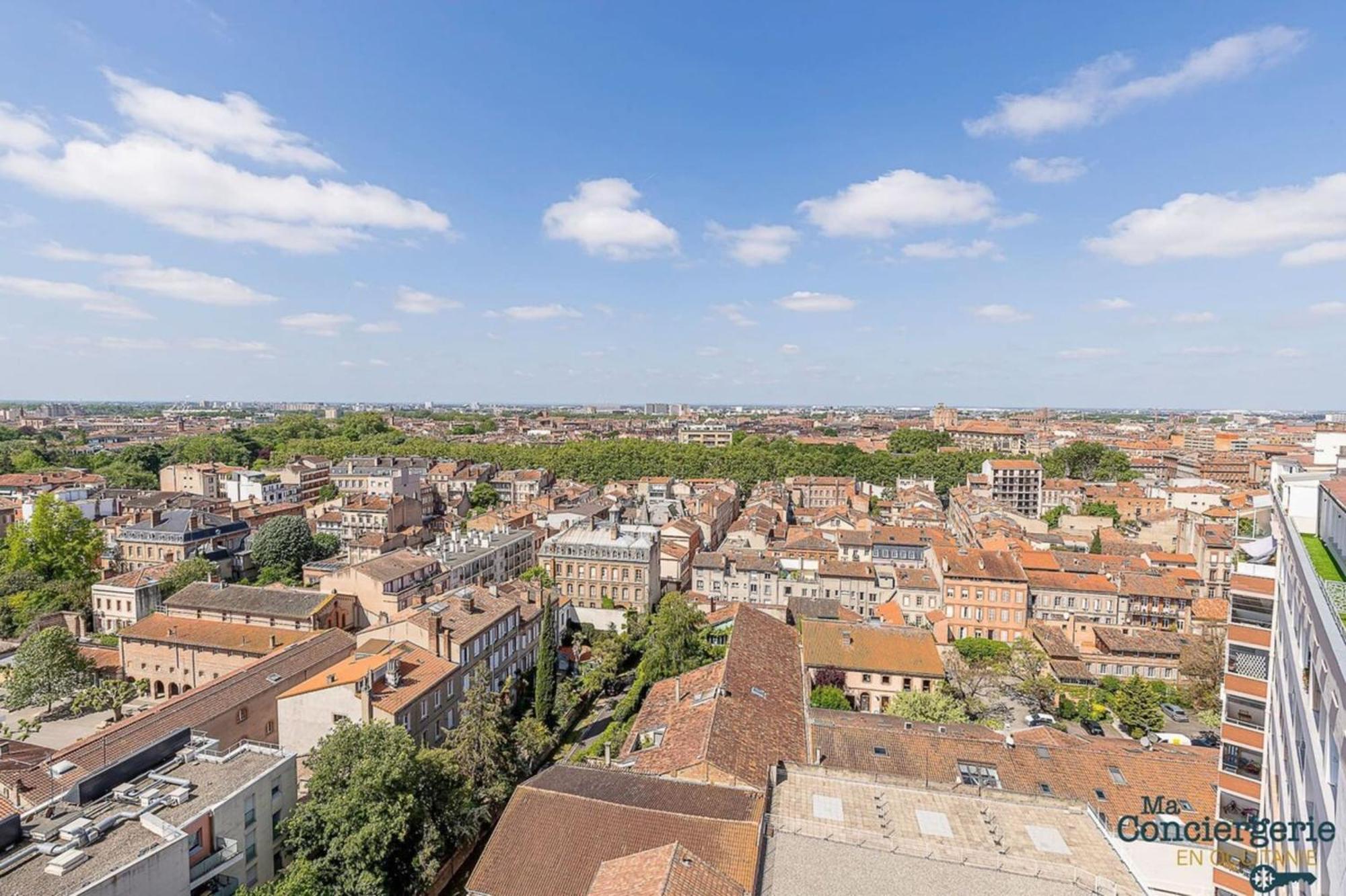 Montaudran Place Dupuy - Vue Panoramique -Metro Тулуза Екстериор снимка